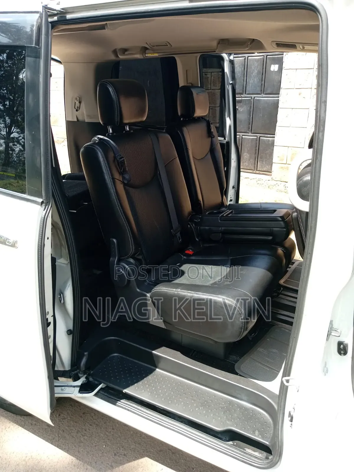 Nissan Serena 2013  White 