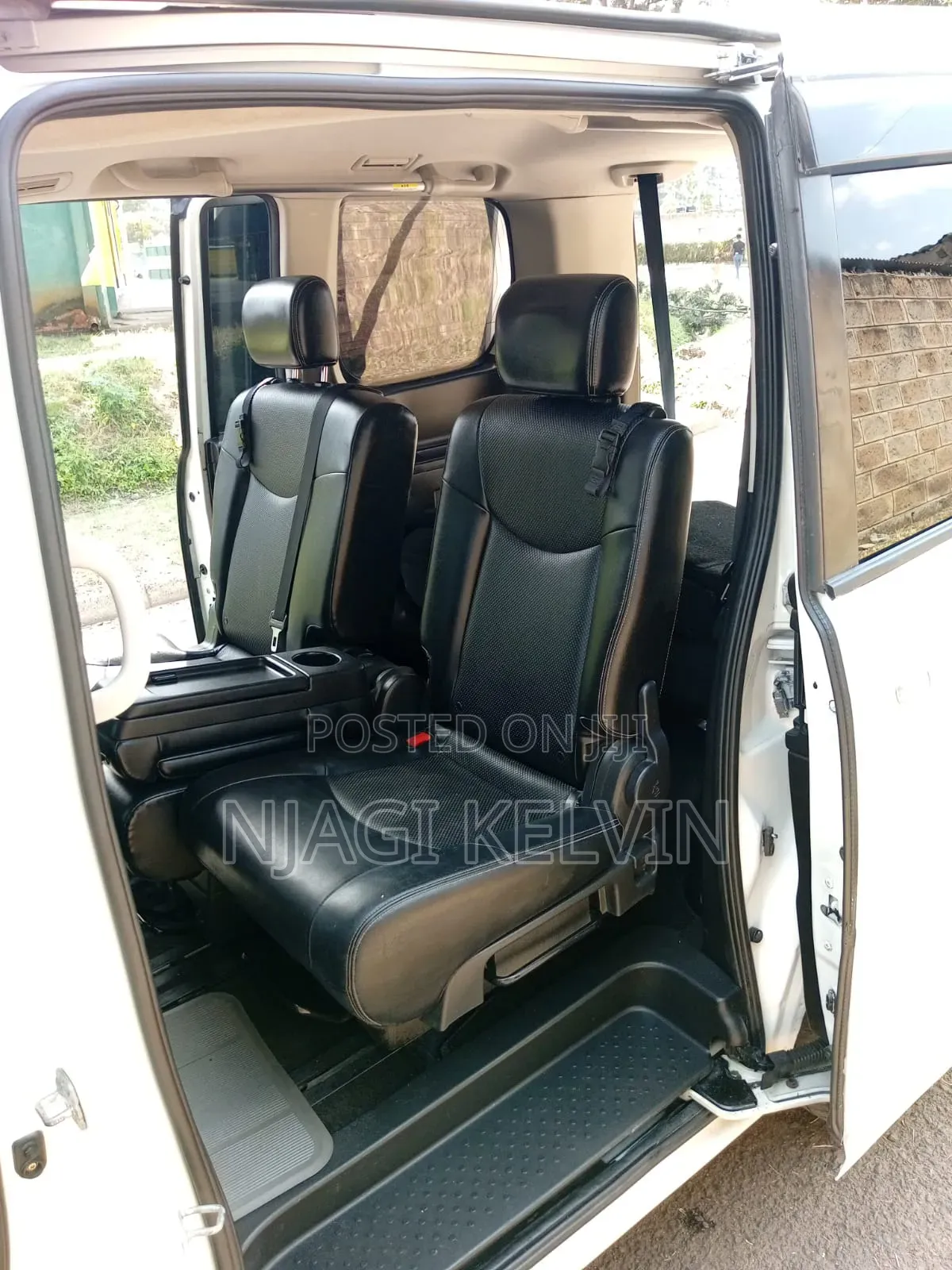 Nissan Serena 2013  White 