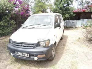 Toyota TownAce 2005 White