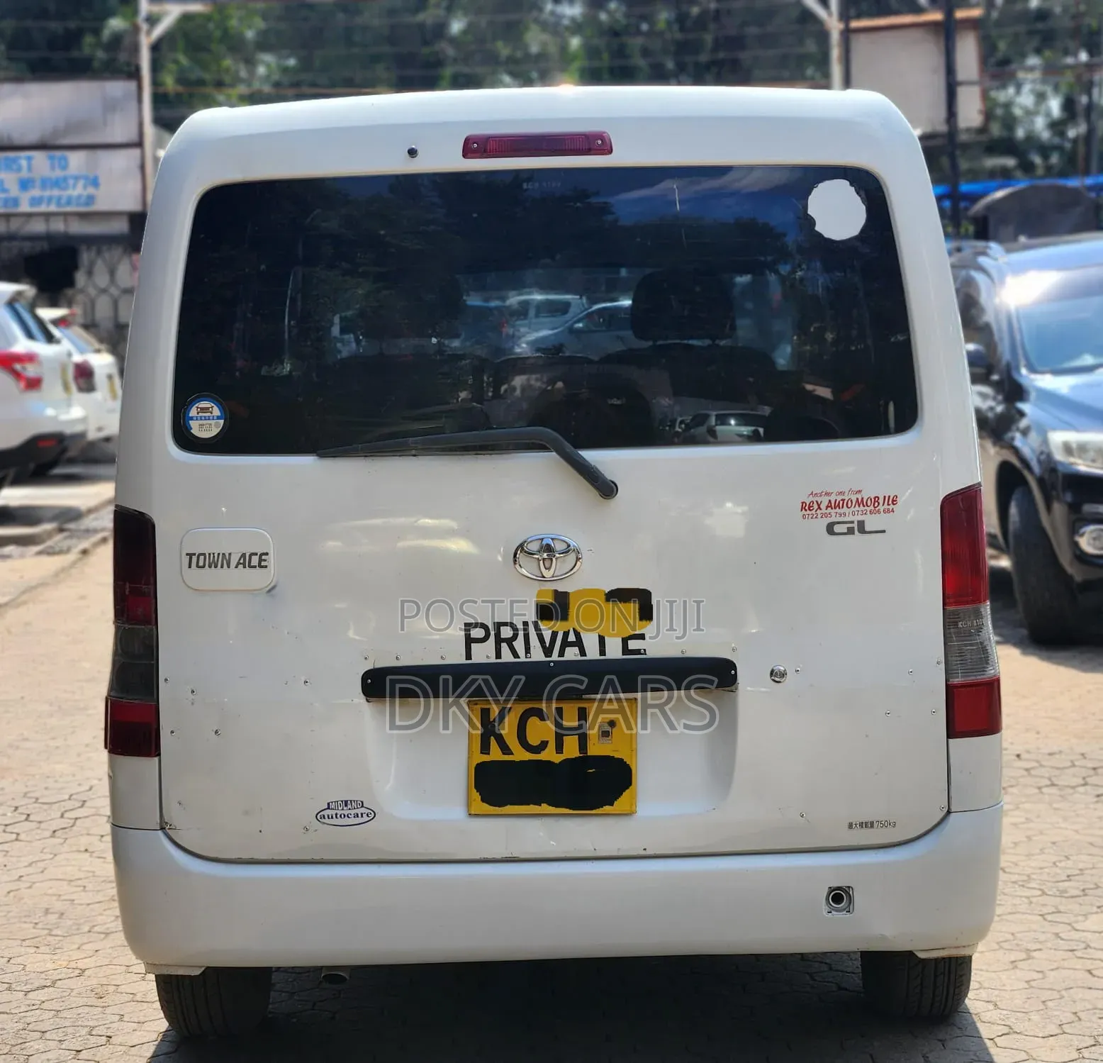 Toyota TownAce 2011 White