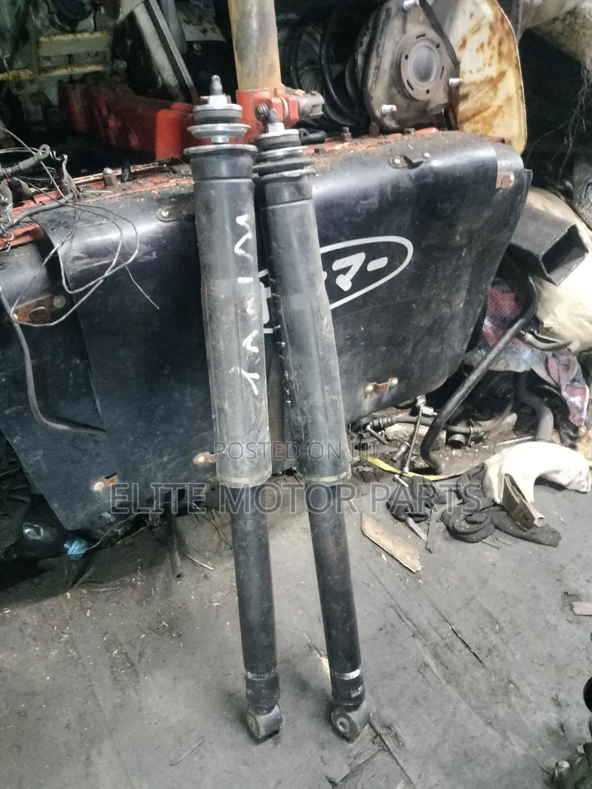Rear Shocks Fielder/Belta/Vitz