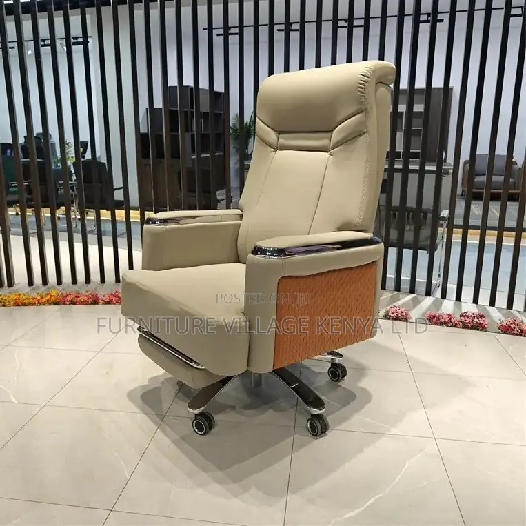 Highback Office Chair With Footrest