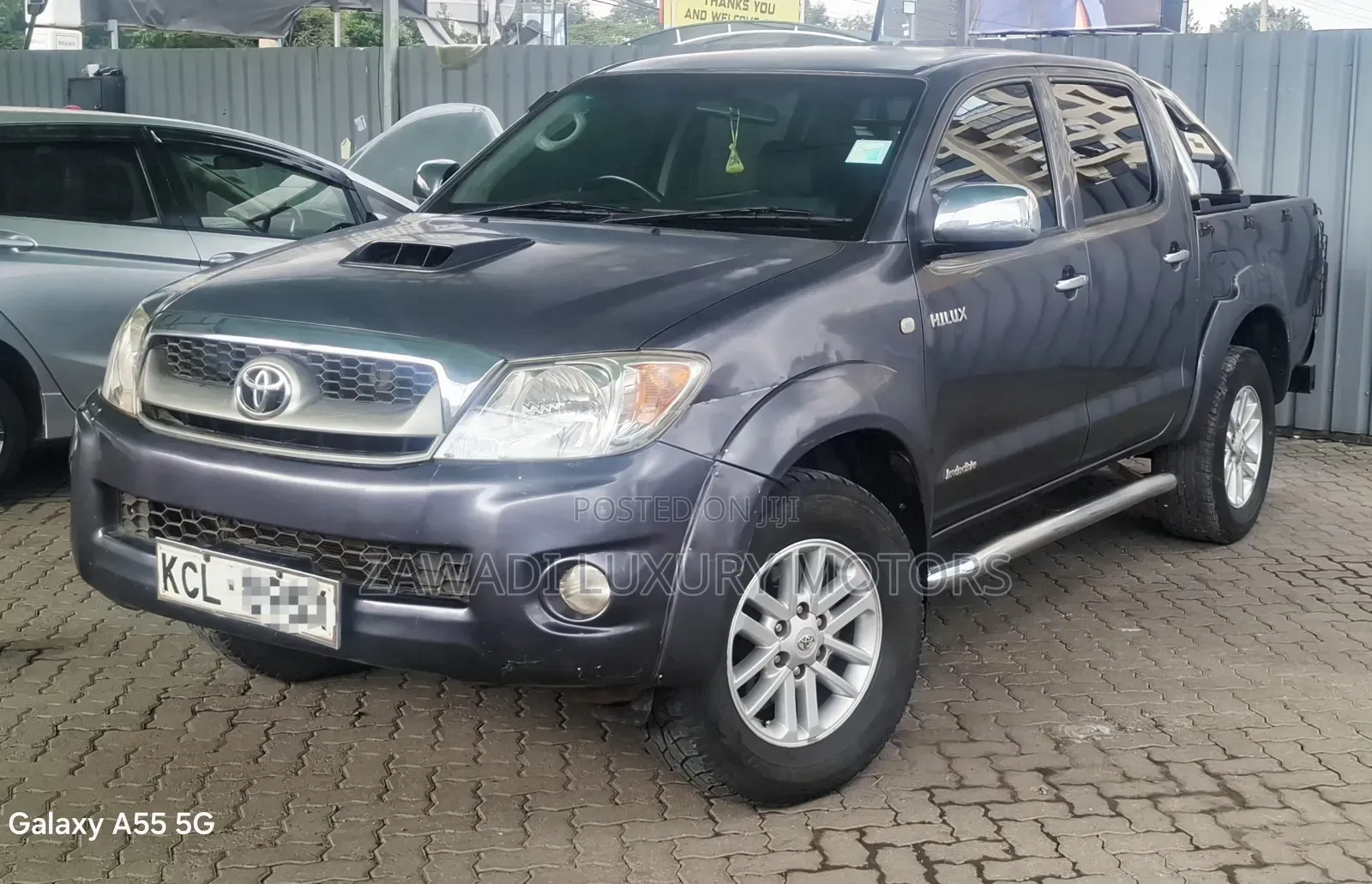 Toyota Hilux 2010 Gray