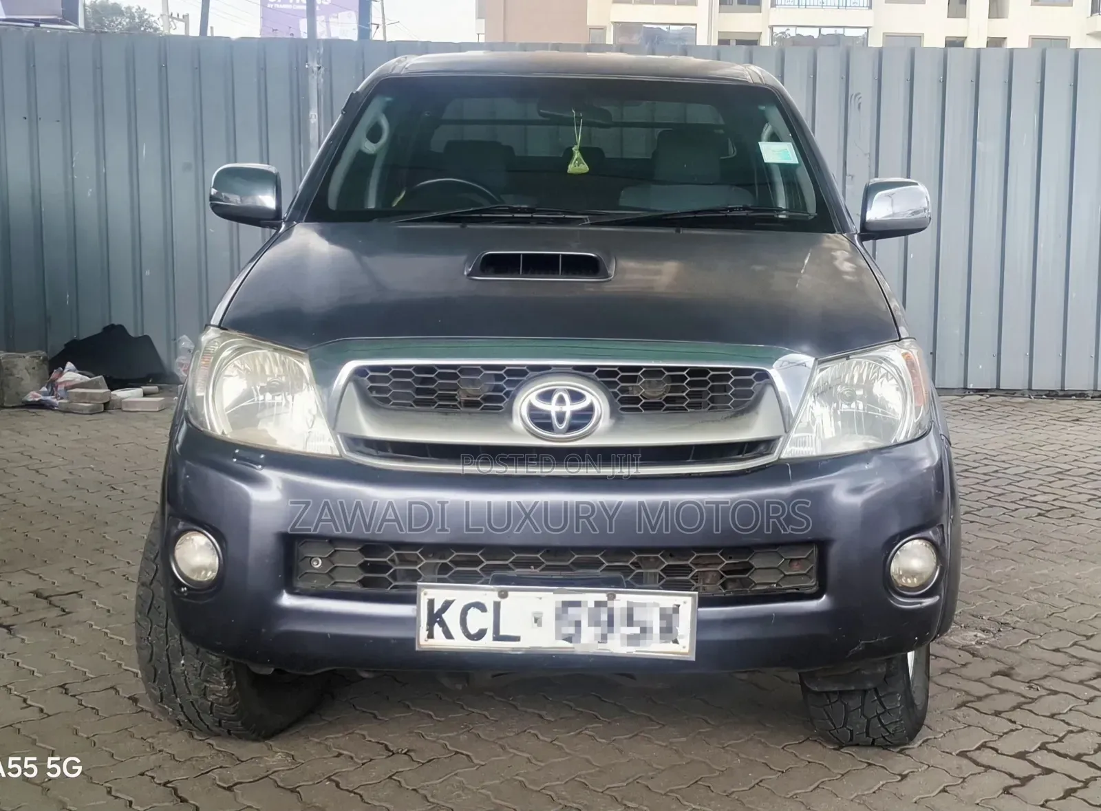 Toyota Hilux 2010 Gray
