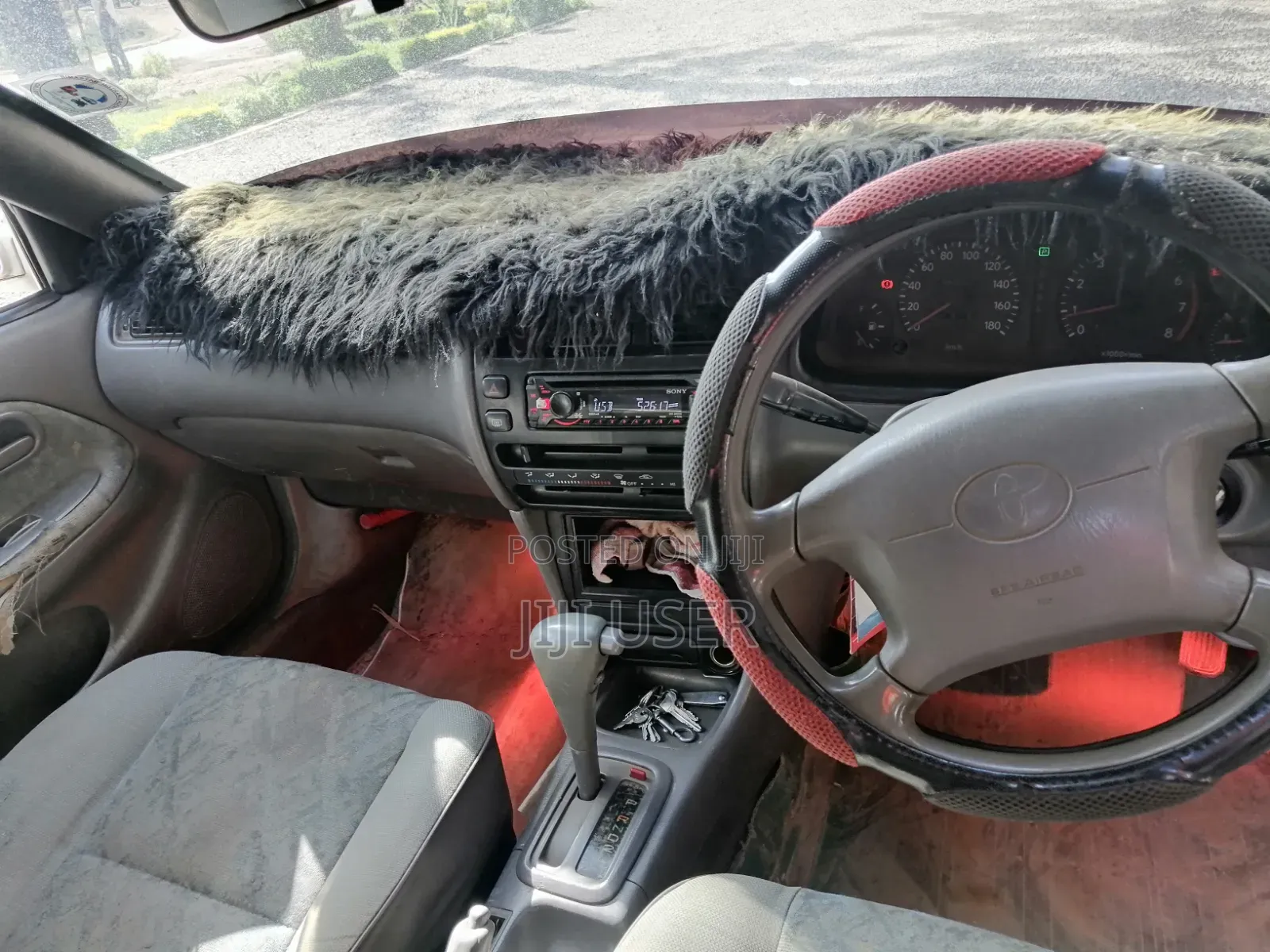 Toyota Corolla 2000 White