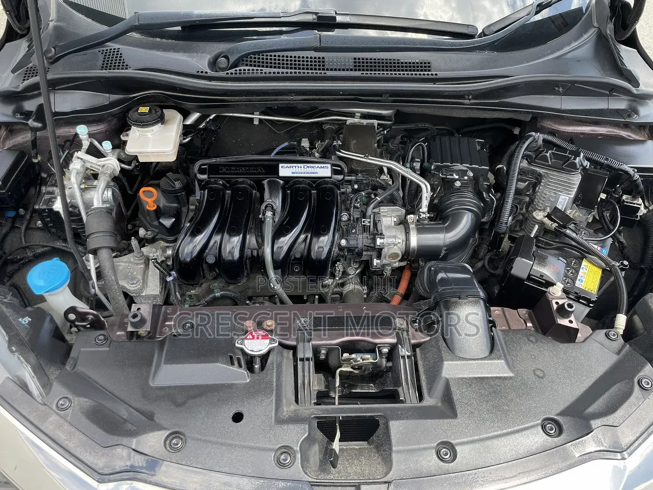 Honda Vezel 2020 Maroon