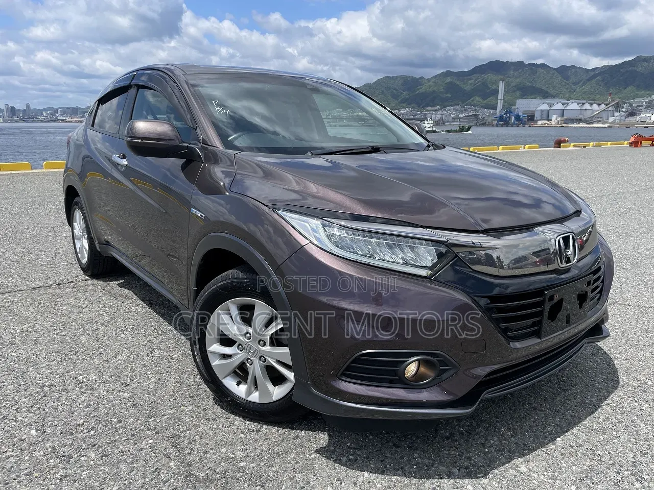 Honda Vezel 2020 Maroon