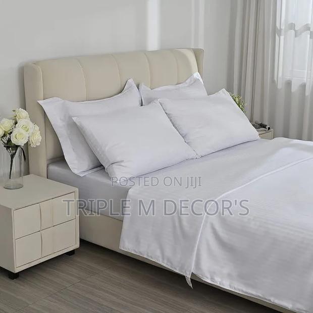 Satin Striped Bedsheets 7*8
