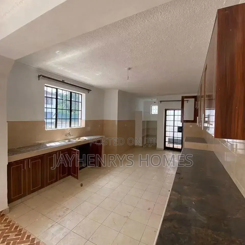 5bdrm House in Muthaiga North for rent