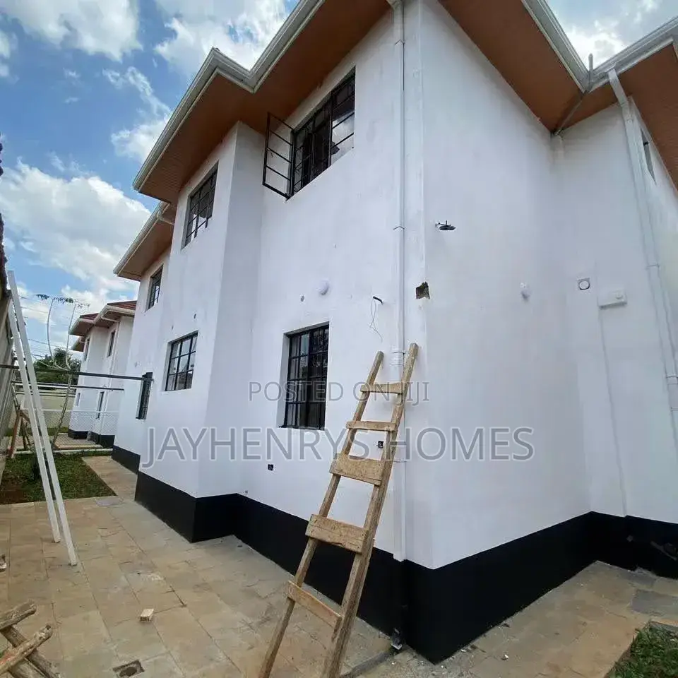 5bdrm House in Muthaiga North for rent