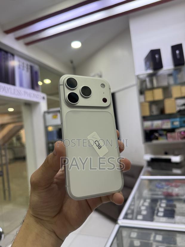 Apple iPhone 17 Pro 256 GB Silver - thumbnail 2