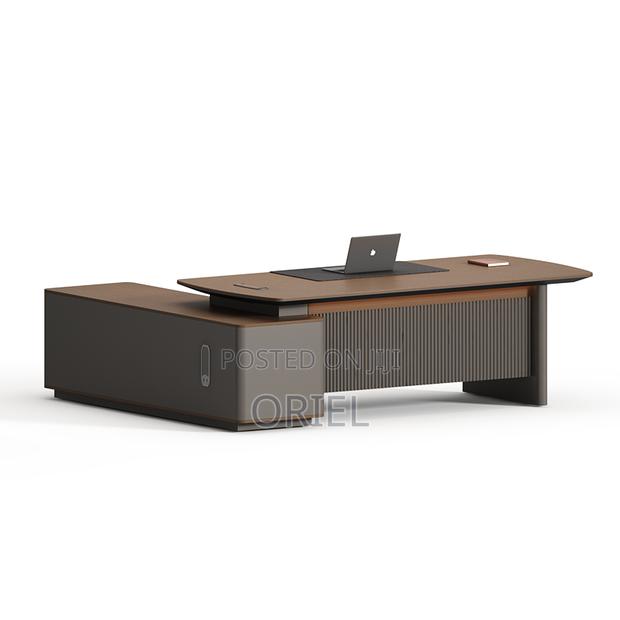 Office Desk : 2 Metres Executive Desk - thumbnail 7