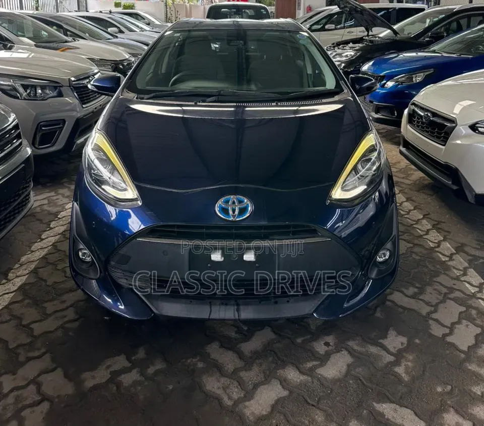 Toyota Aqua 2019 Blue