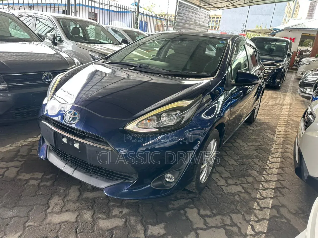 Toyota Aqua 2019 Blue