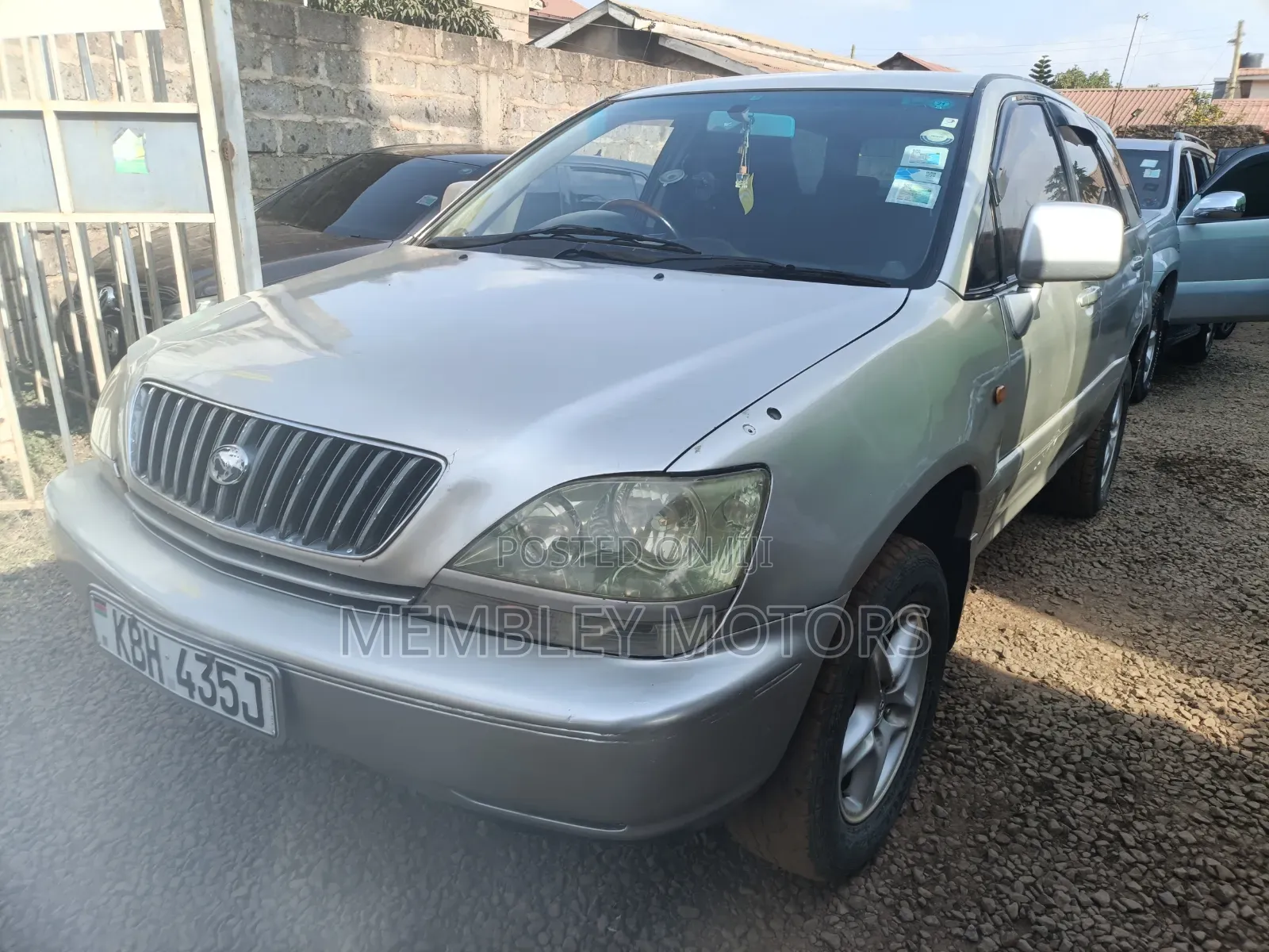Toyota Harrier 2003 Gold