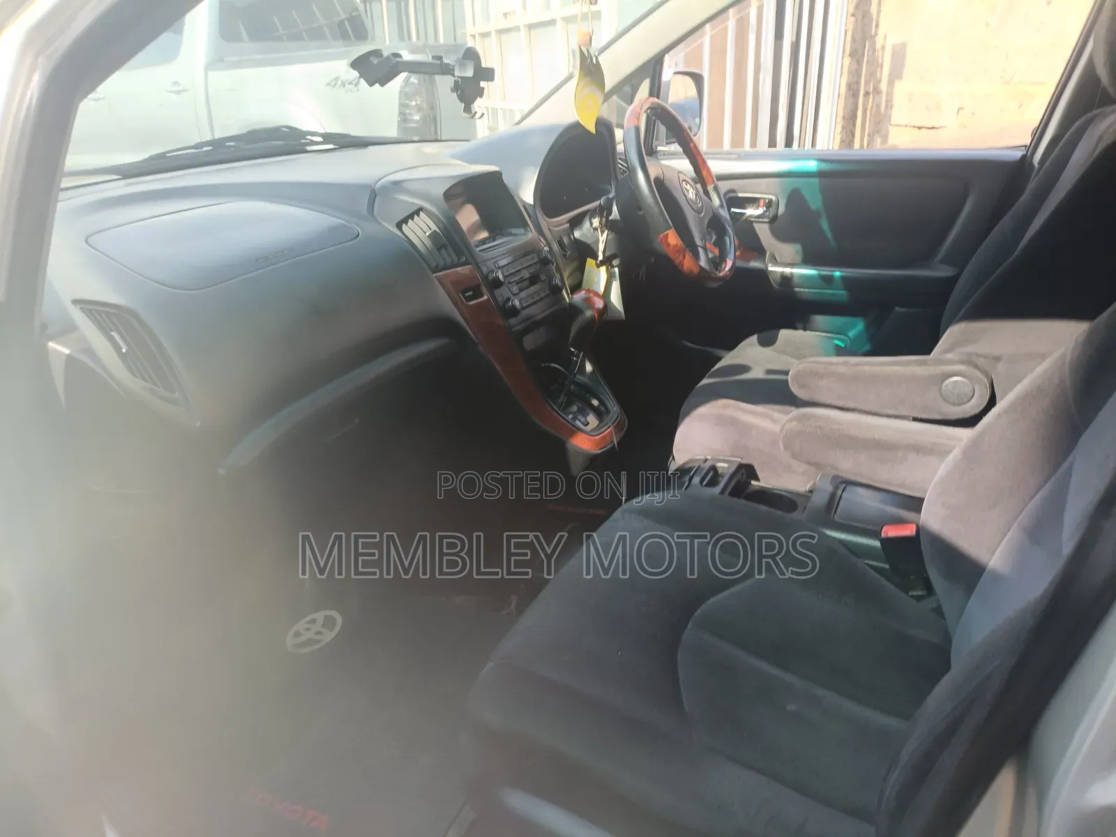 Toyota Harrier 2003 Gold