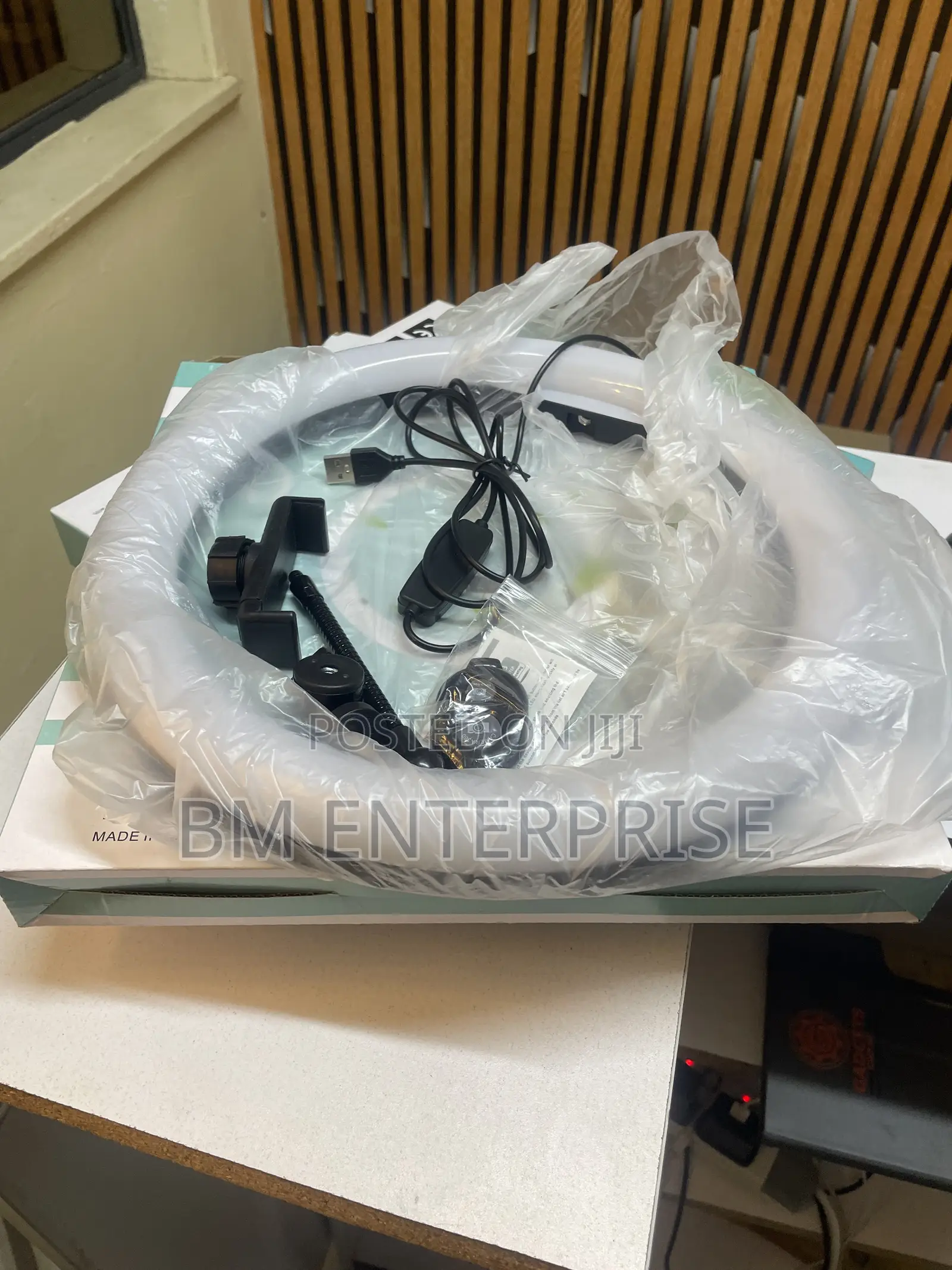 Quality 12 Inch Ring Light With Stand