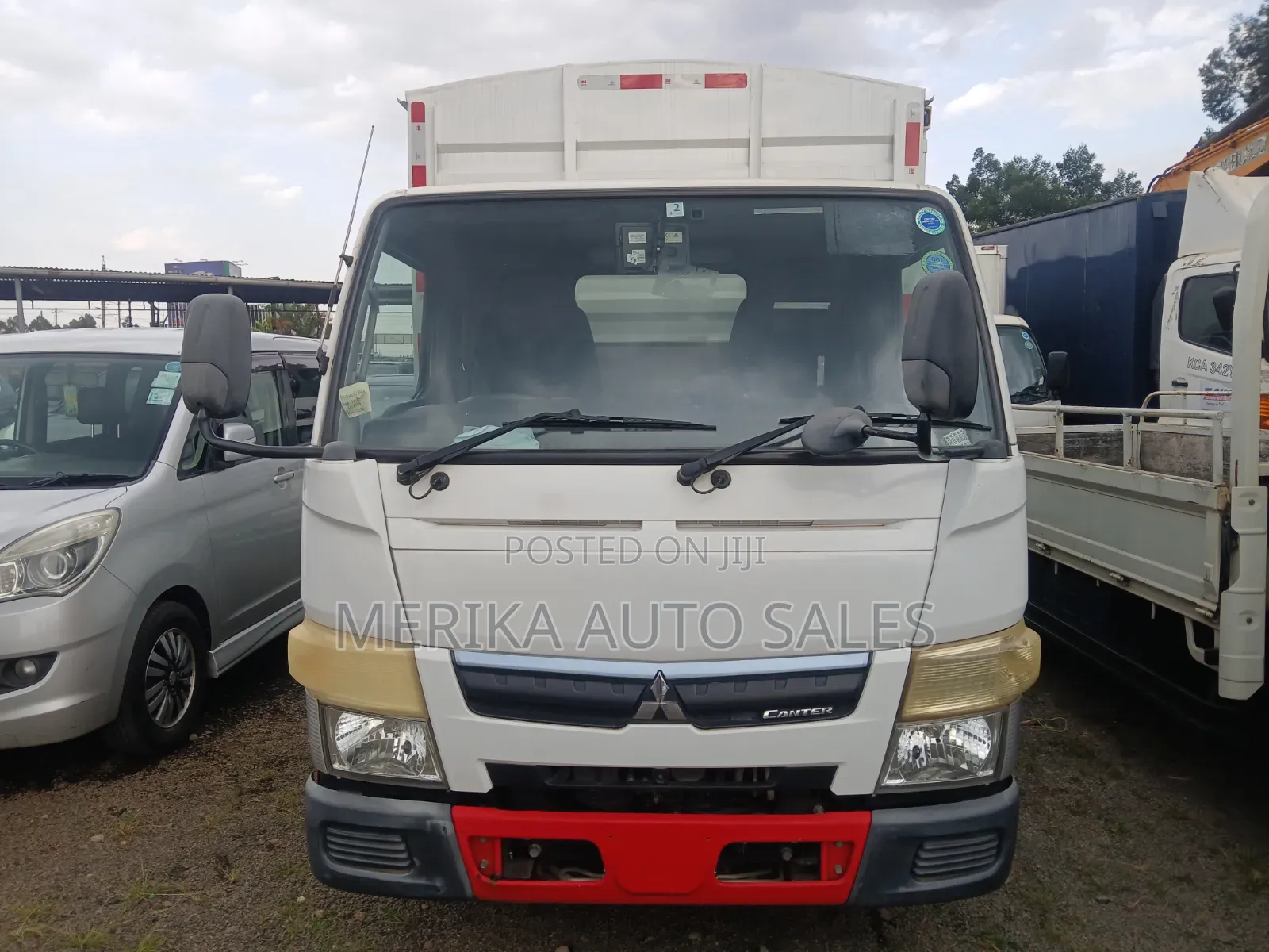 Mitsubishi Fuso 11ft Cover Body