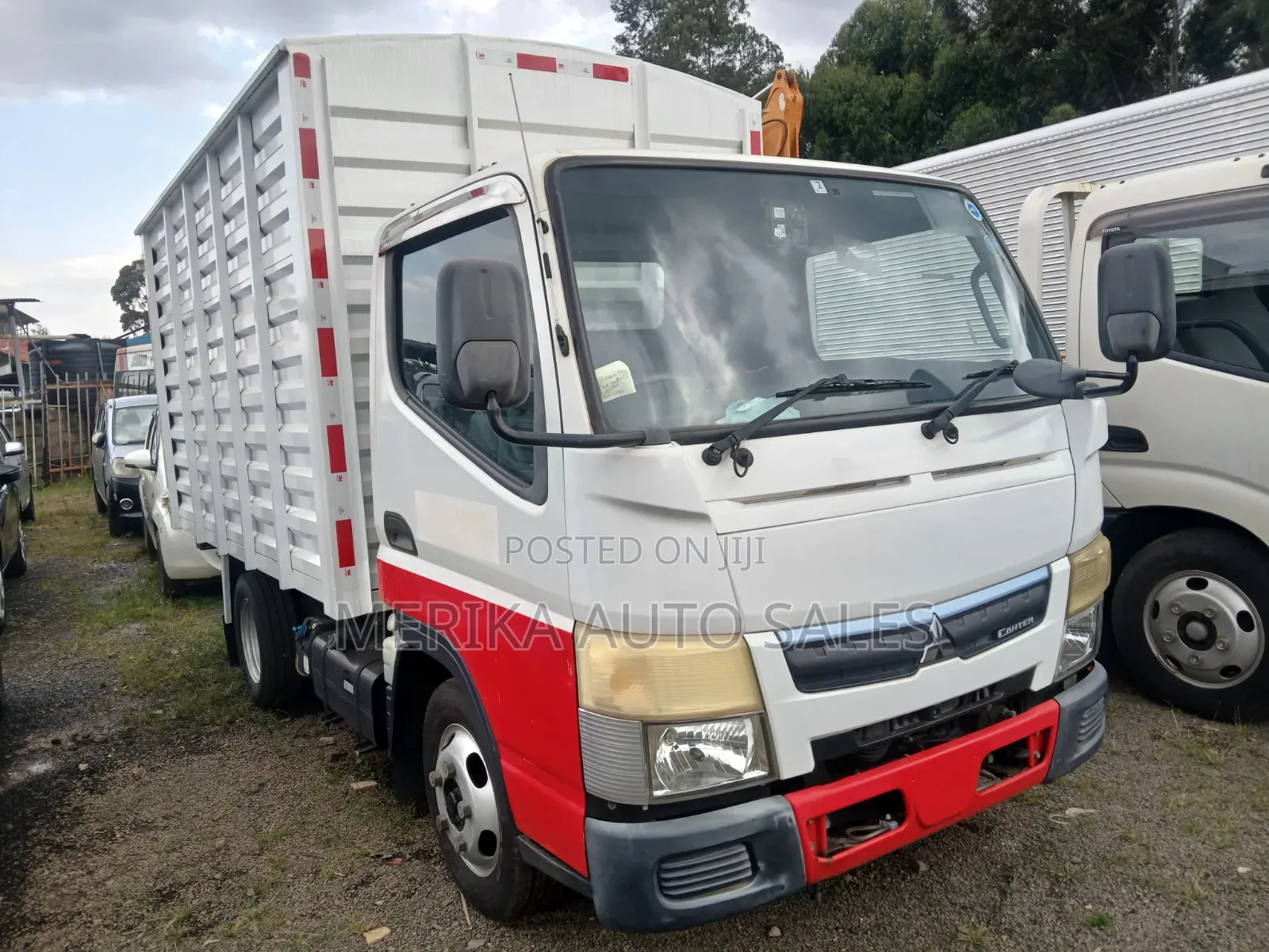 Mitsubishi Fuso 11ft Cover Body