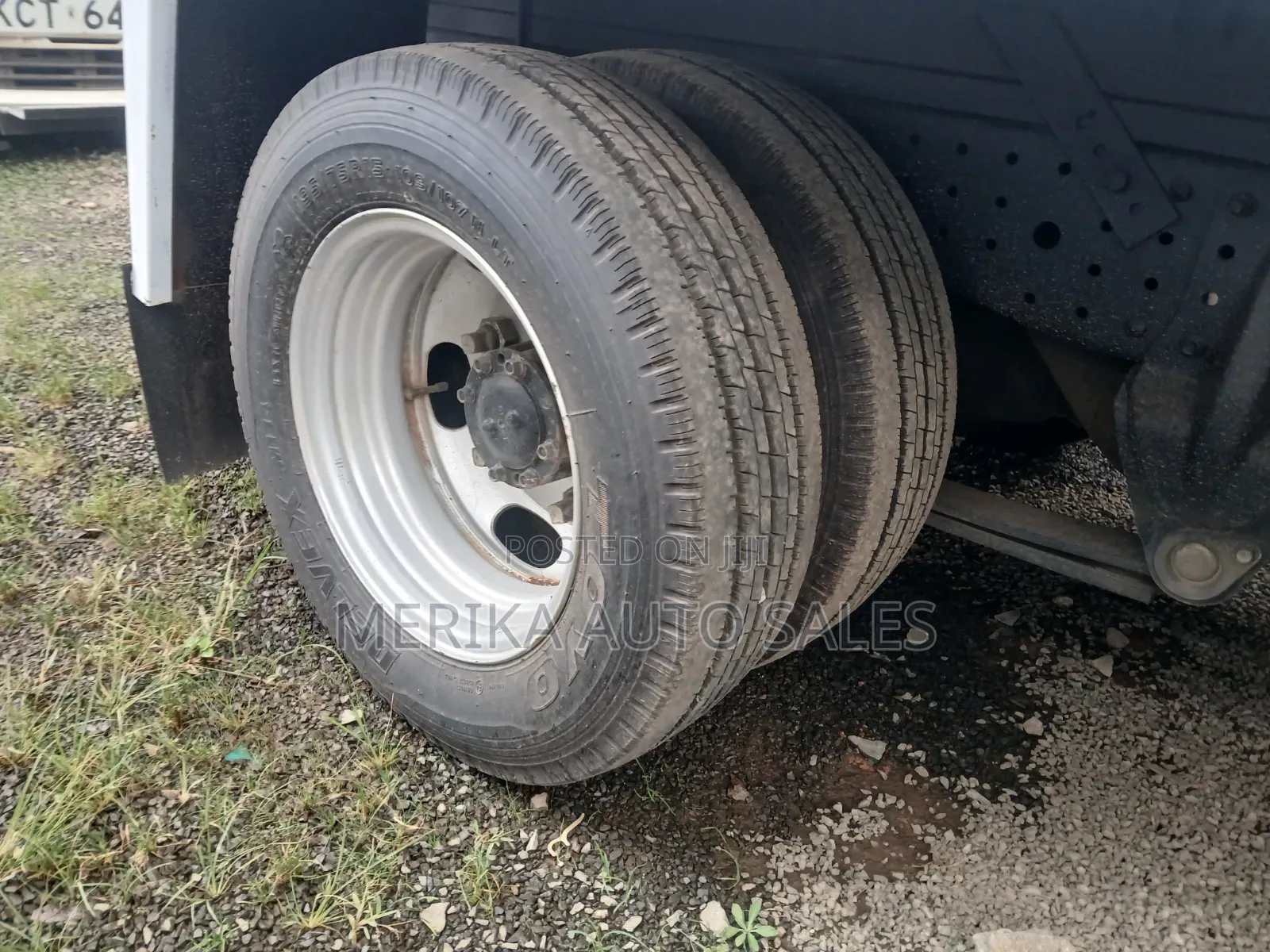 Mitsubishi Fuso 11ft Cover Body