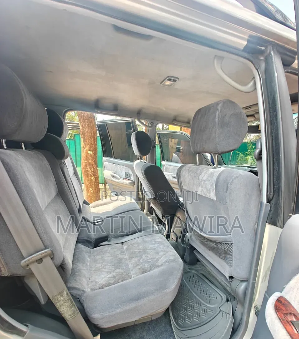 Toyota Land Cruiser Prado 2002 Silver