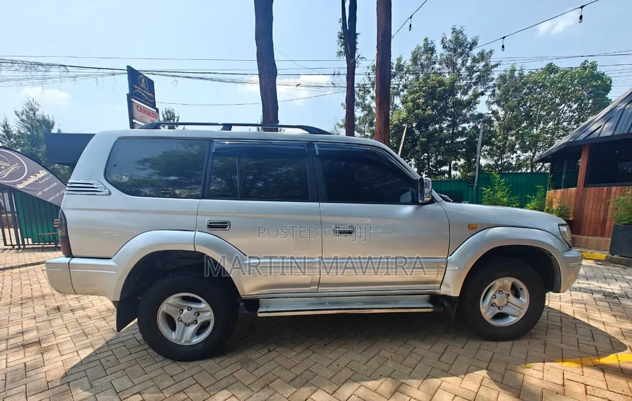 Toyota Land Cruiser Prado 2002 Silver