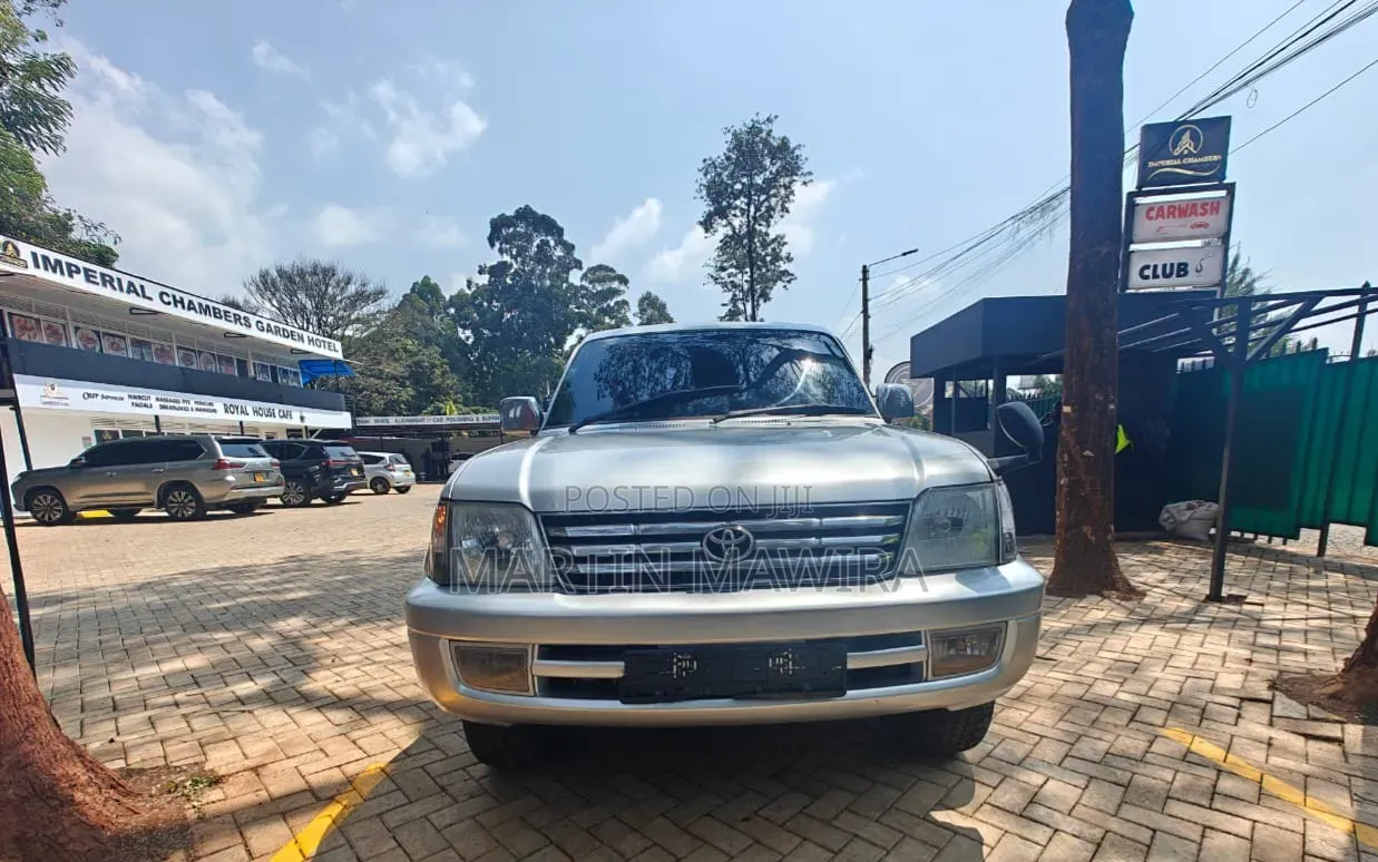 Toyota Land Cruiser Prado 2002 Silver