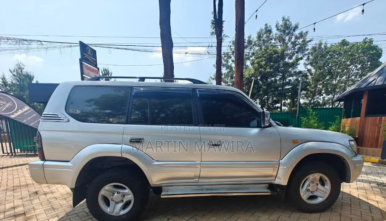 Toyota Land Cruiser Prado 2002 Silver