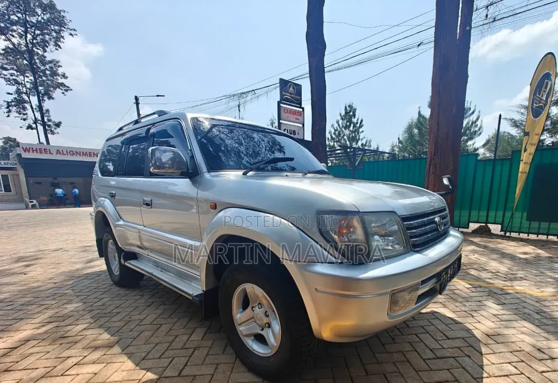 Toyota Land Cruiser Prado 2002 Silver