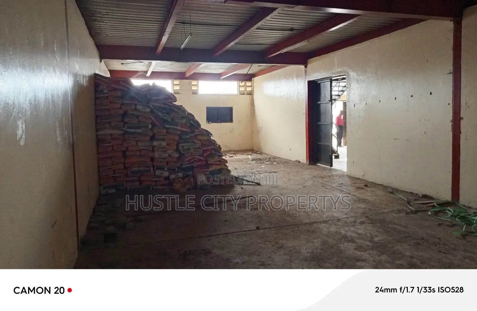 Ground Floor Godown 3500 Sq Ft