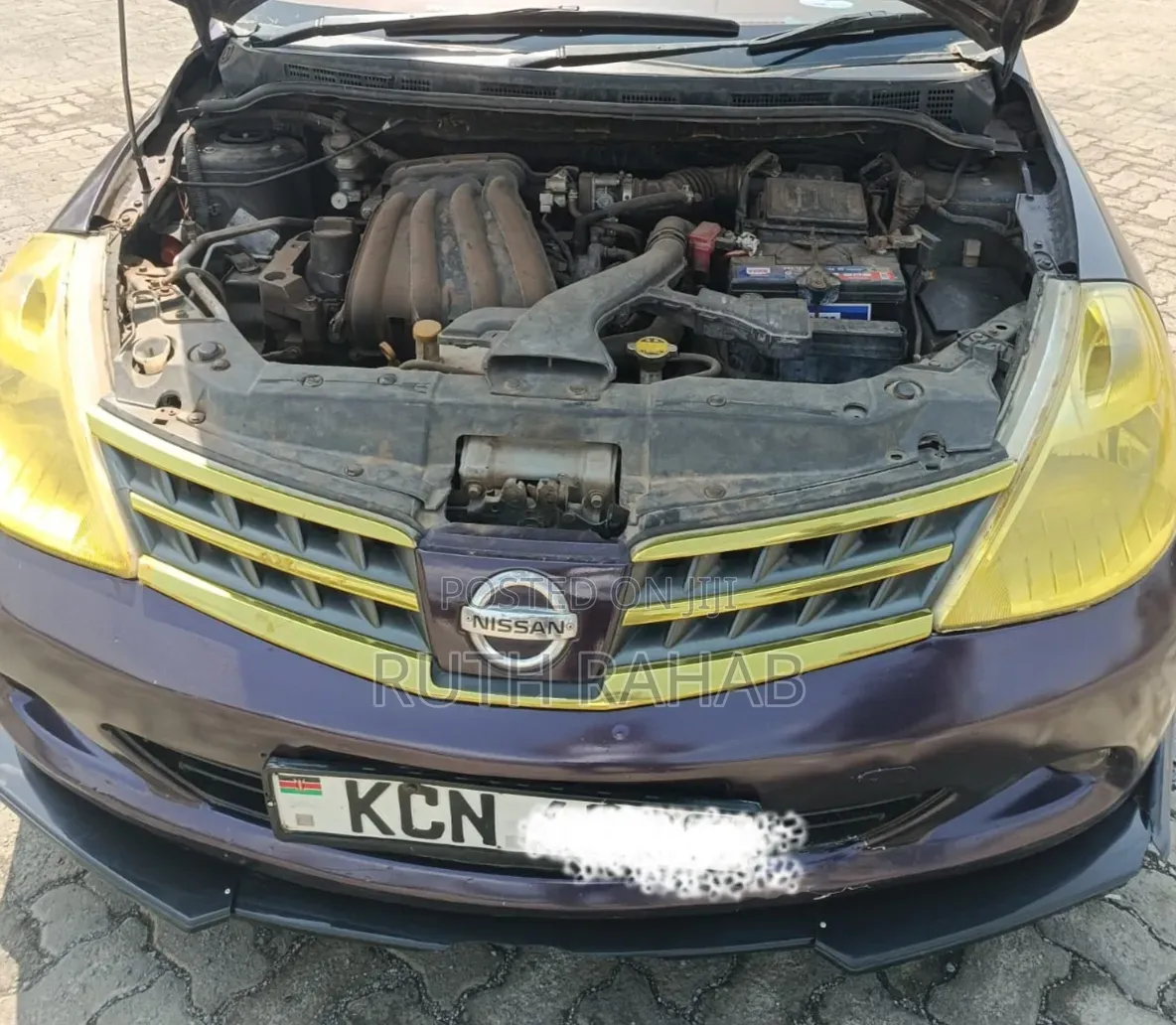 Nissan Tiida 2011 Purple