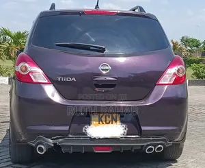 Nissan Tiida 2011 Purple