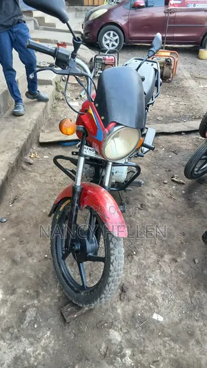 Bajaj Boxer 150 UG 2023 Red