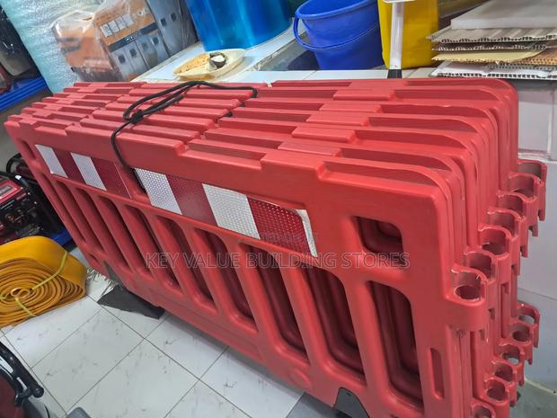 Slimeline Interlocking Road Barrier