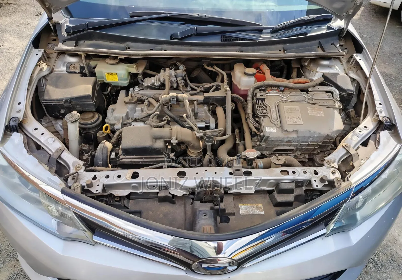 Toyota Corolla Fielder 2014 Silver