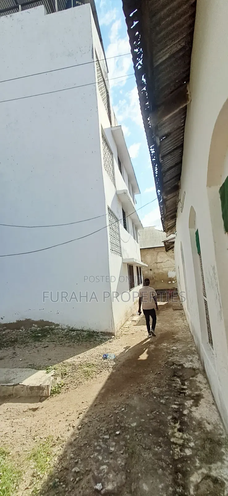 2bdrm Block of Flats in Mombasa Island, Digo Road for sale