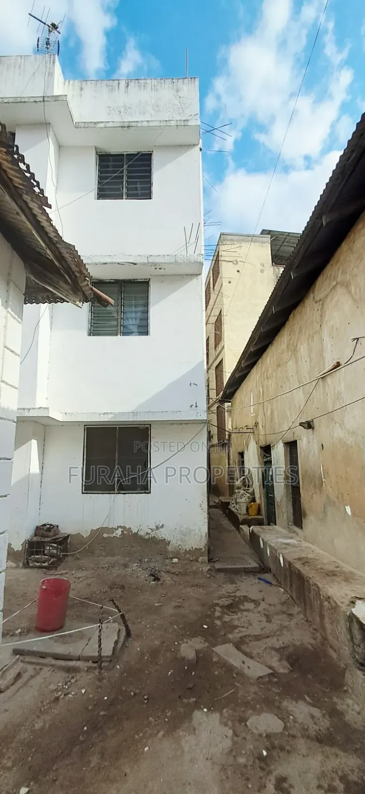 2bdrm Block of Flats in Mombasa Island, Digo Road for sale