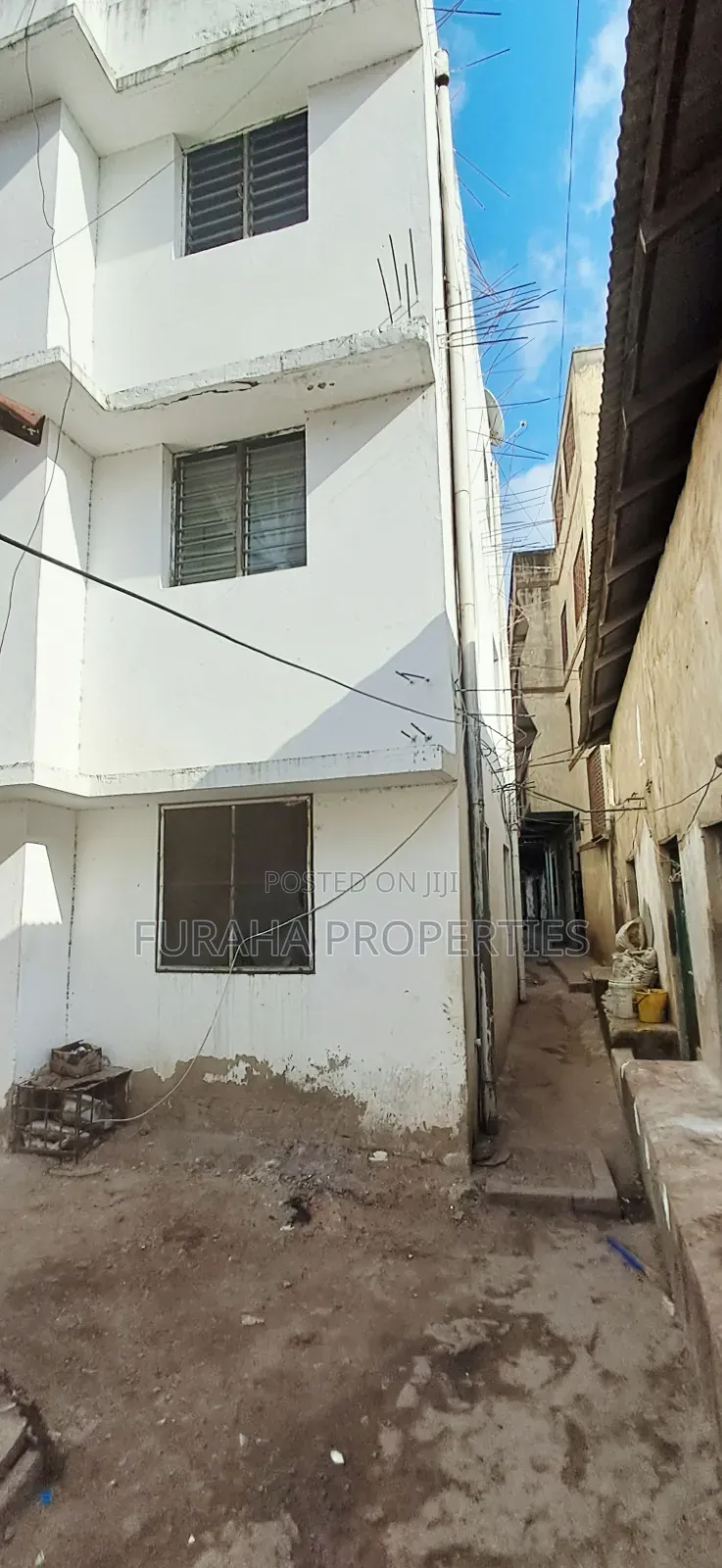 2bdrm Block of Flats in Mombasa Island, Digo Road for sale