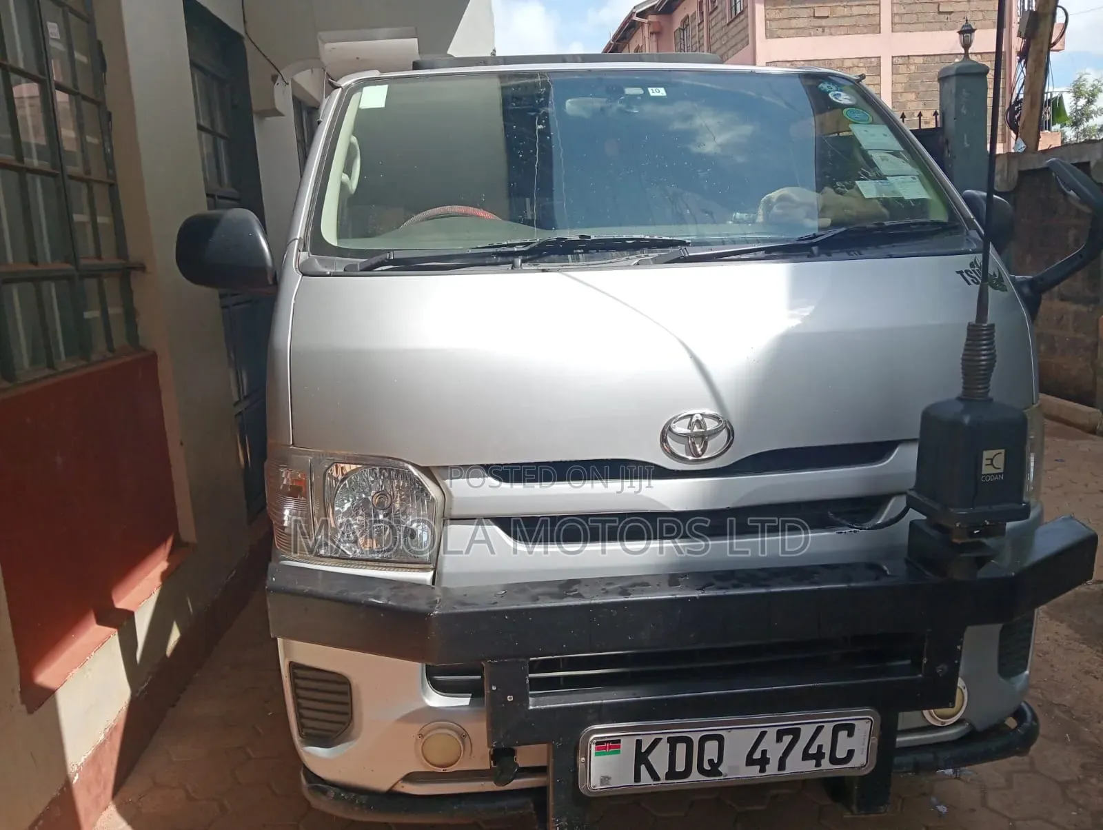 Toyota HiAce 2017 Silver