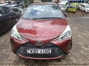 Toyota Vitz 2018 Red