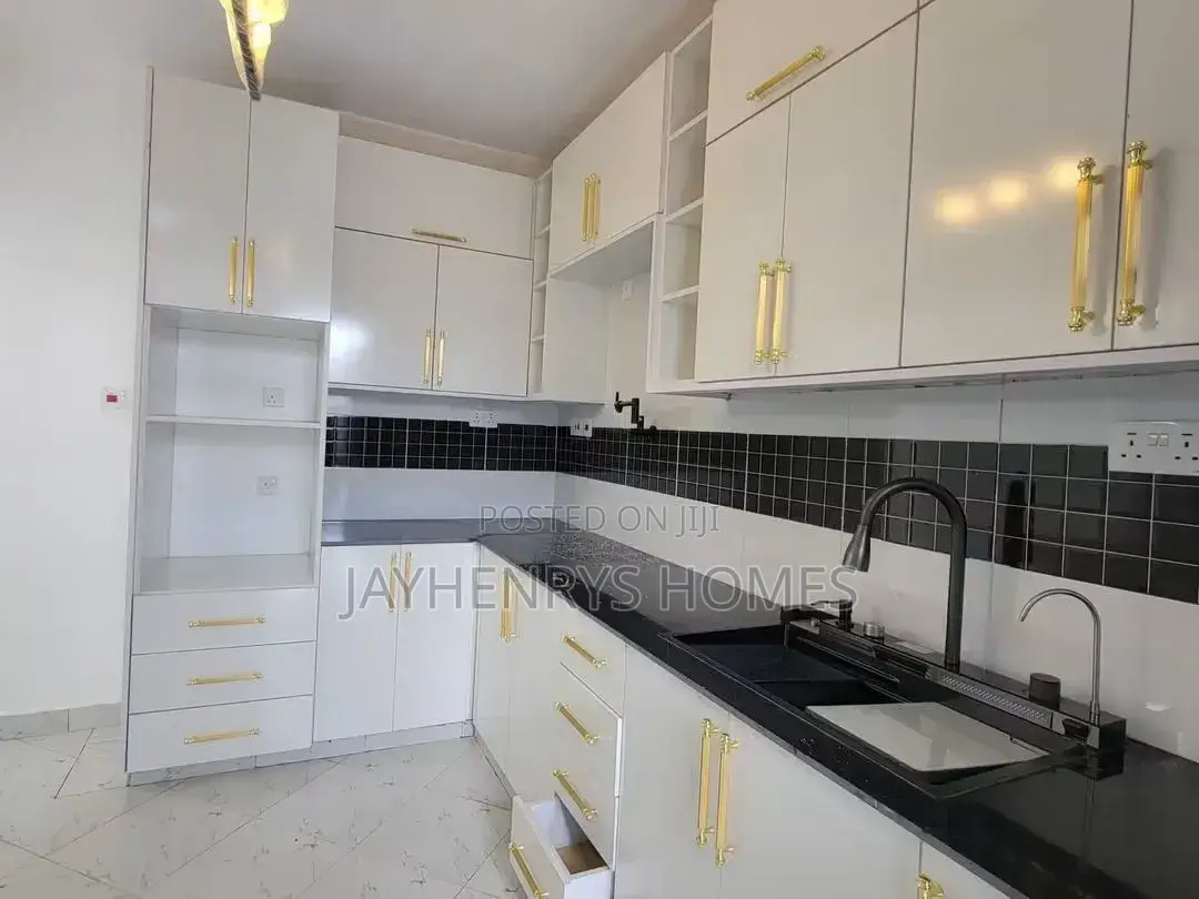4bdrm Bungalow in Kimbo for sale
