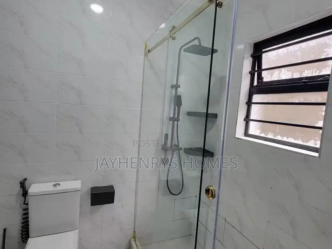4bdrm Bungalow in Kimbo for sale