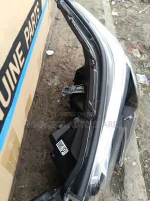 Headlight Subaru Ske Xenon Engrave (Kg)