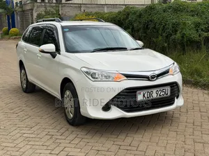 Toyota Corolla Fielder 2017 White