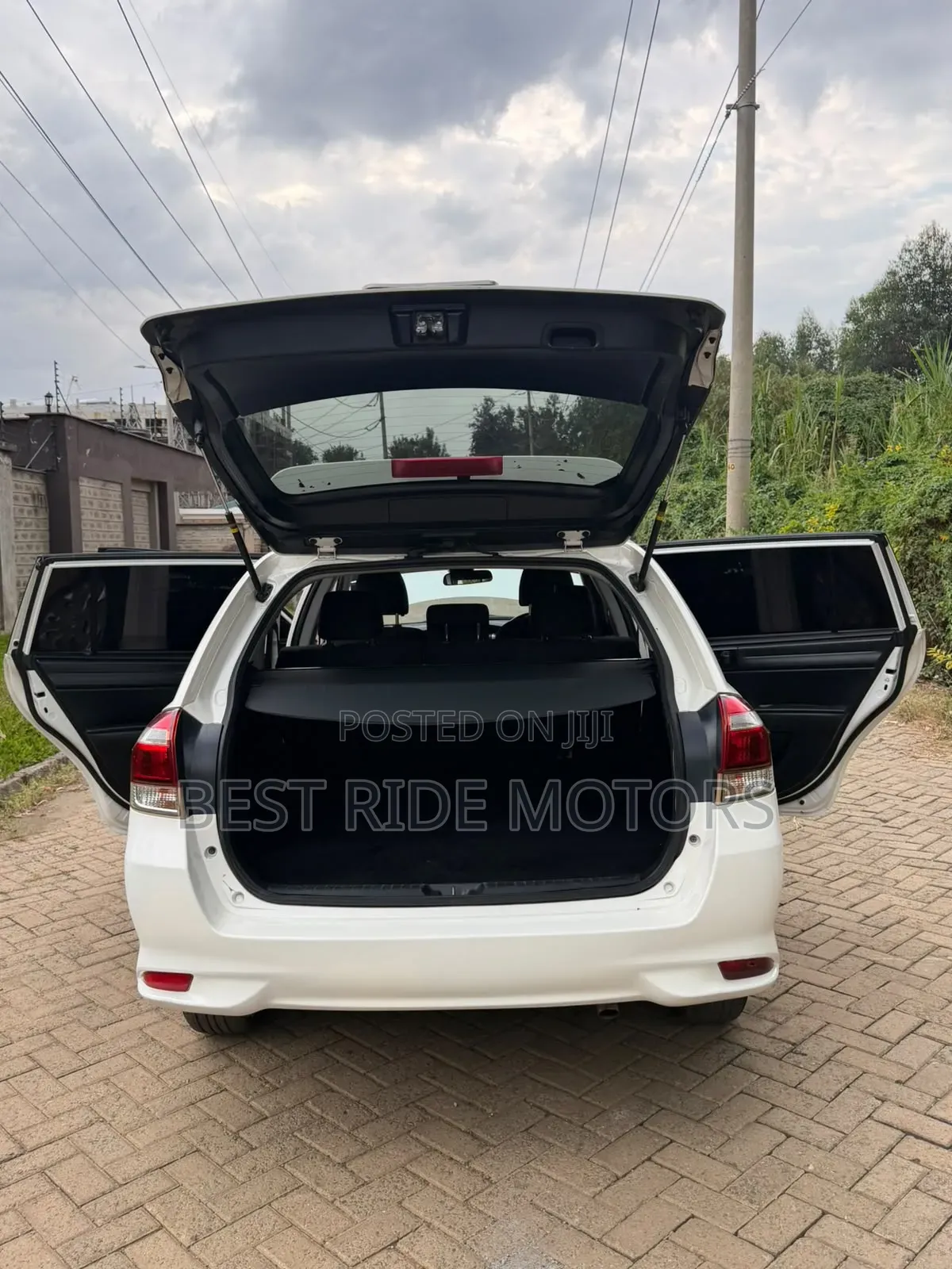 Toyota Corolla Fielder 2017 White