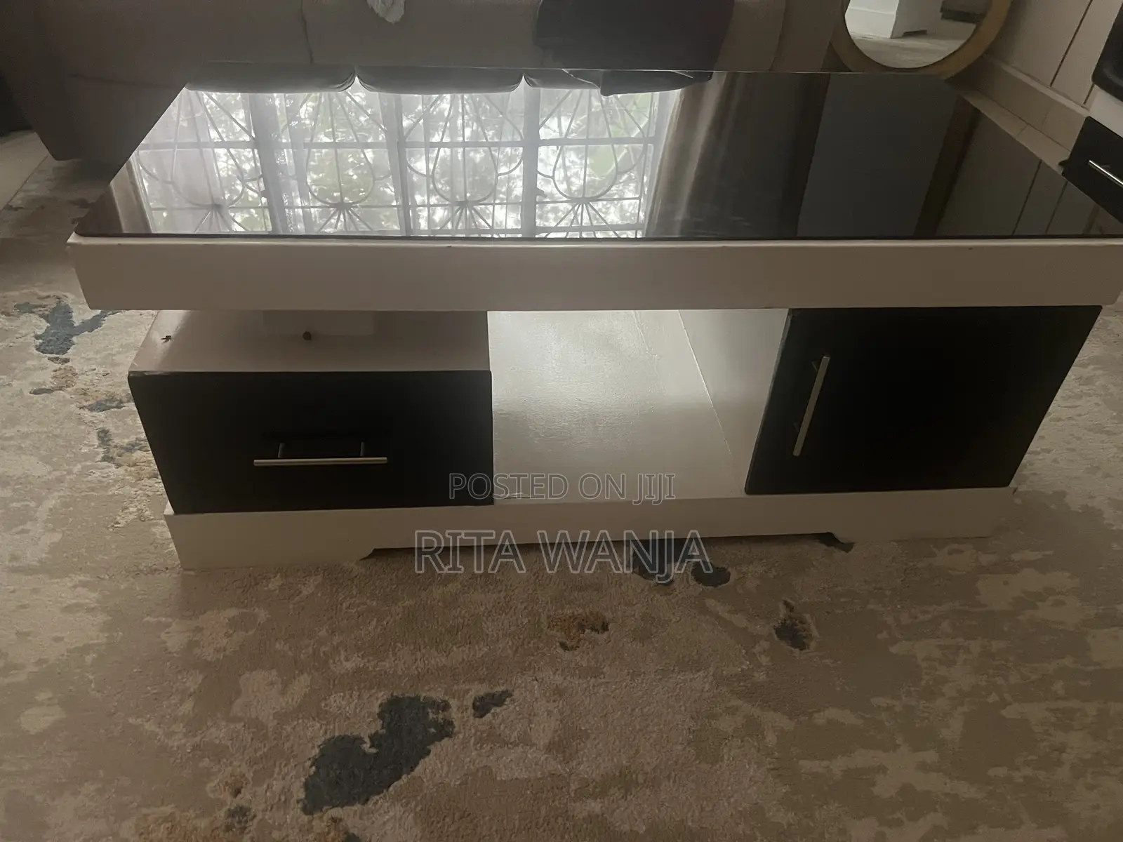 Slightly Used Coffee Table in Very Good Condition