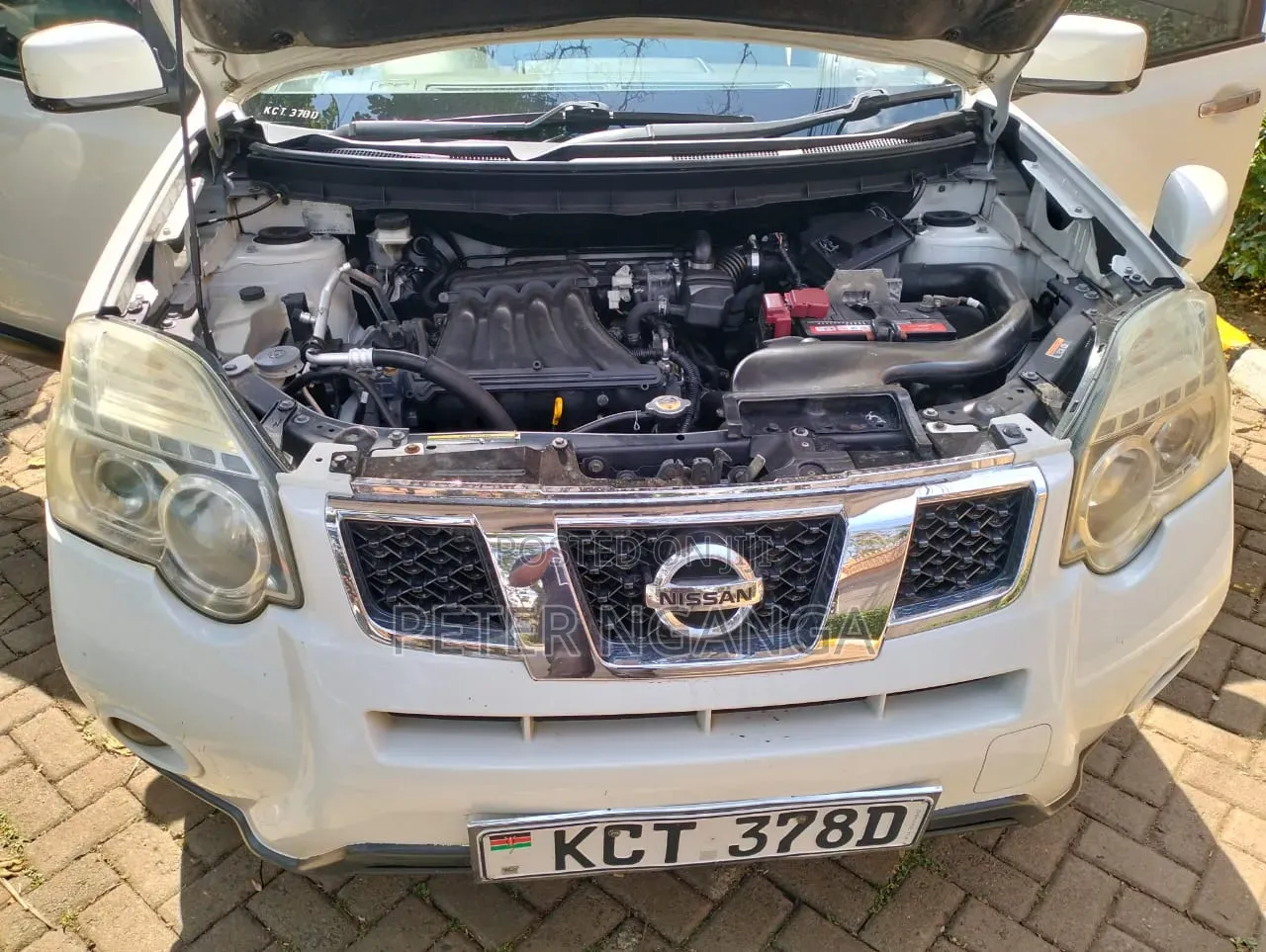 Nissan X-Trail 2012 White