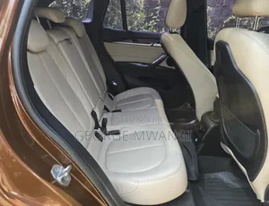 BMW X1 xDrive28i AWD 2016 Brown