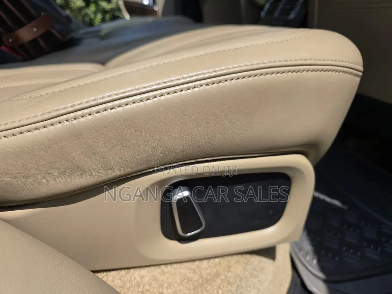 Land Rover Range Rover Vogue 2014 Black