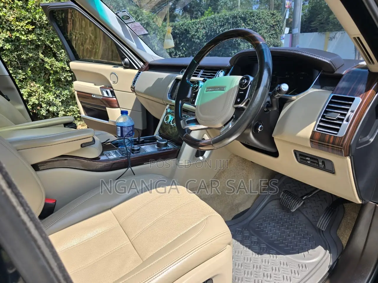 Land Rover Range Rover Vogue 2014 Black